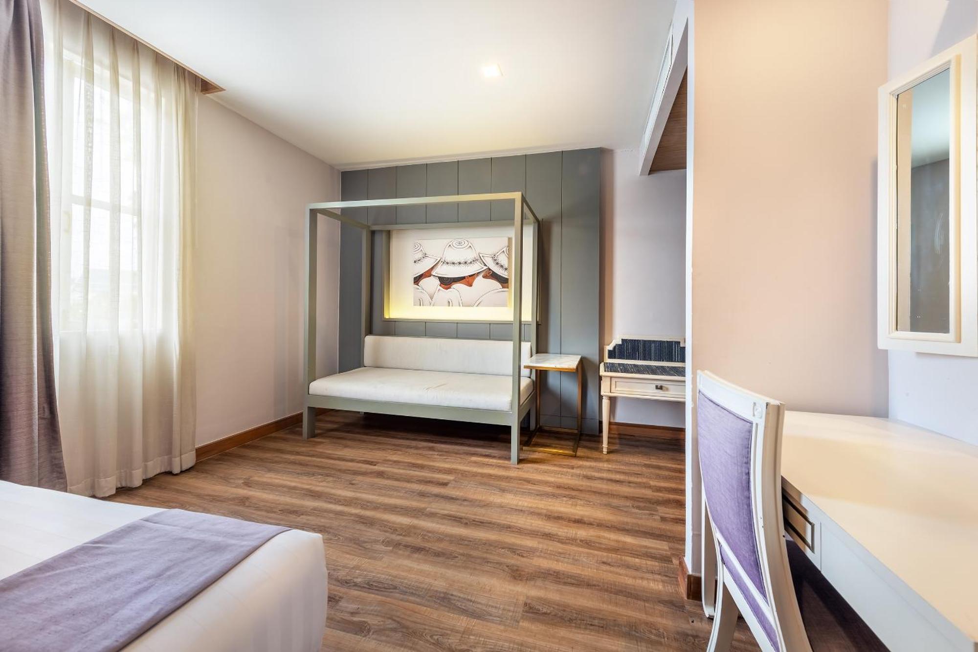 Royal Rattanakosin Sha 4* Бангкок