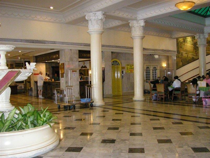 Отель Royal Rattanakosin Sha 4*